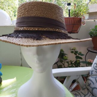 Sombrero en tonos chocolate