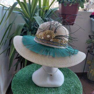 Sombrero beige con flecos de ante